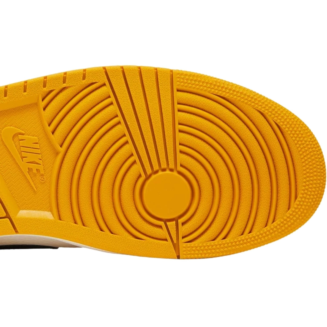 Nike Dz5485 701 Yellow Black White Trainer Mens - Style Centre Wholesale