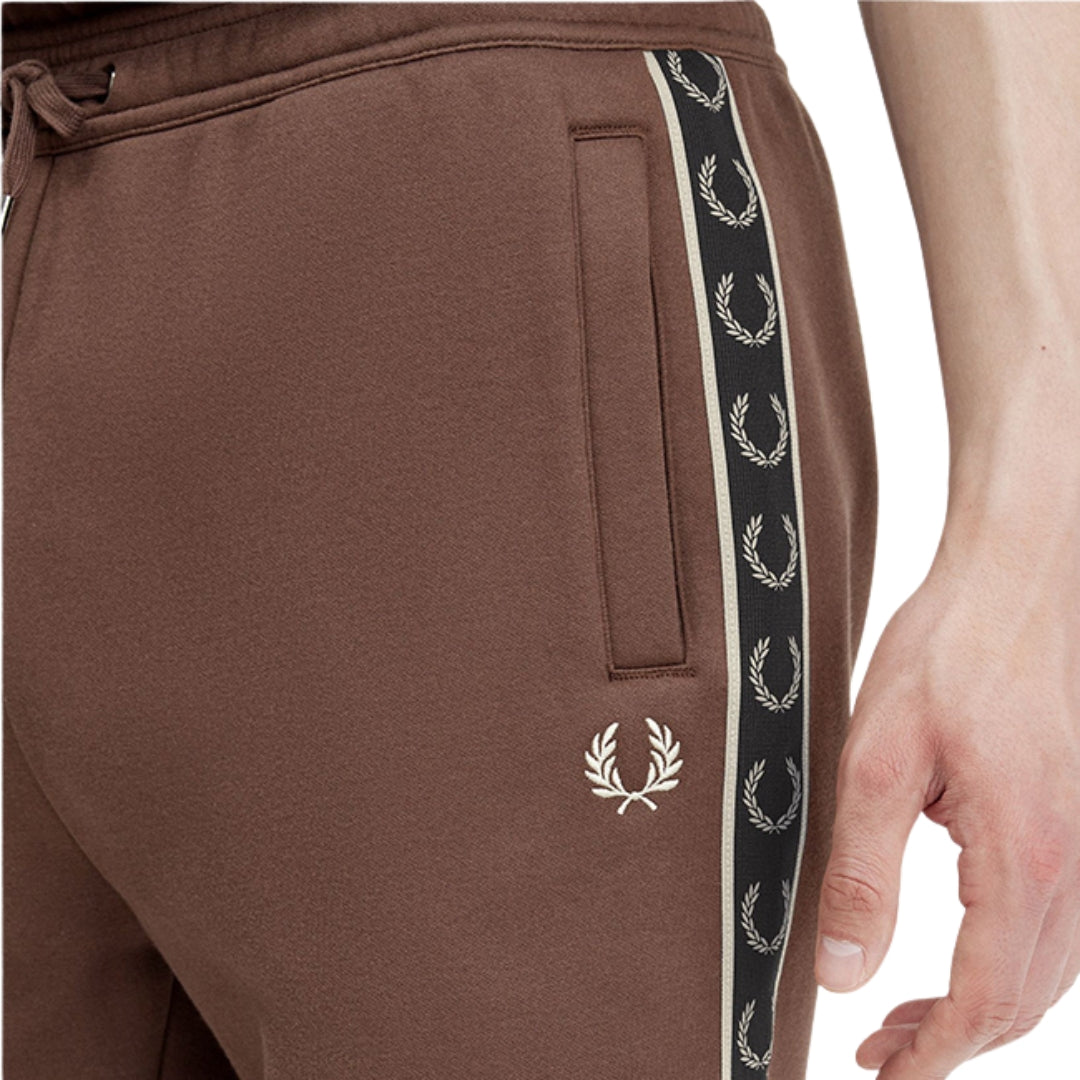 Fred Perry S5507 U85 Maroon Sweat Shorts Mens XS