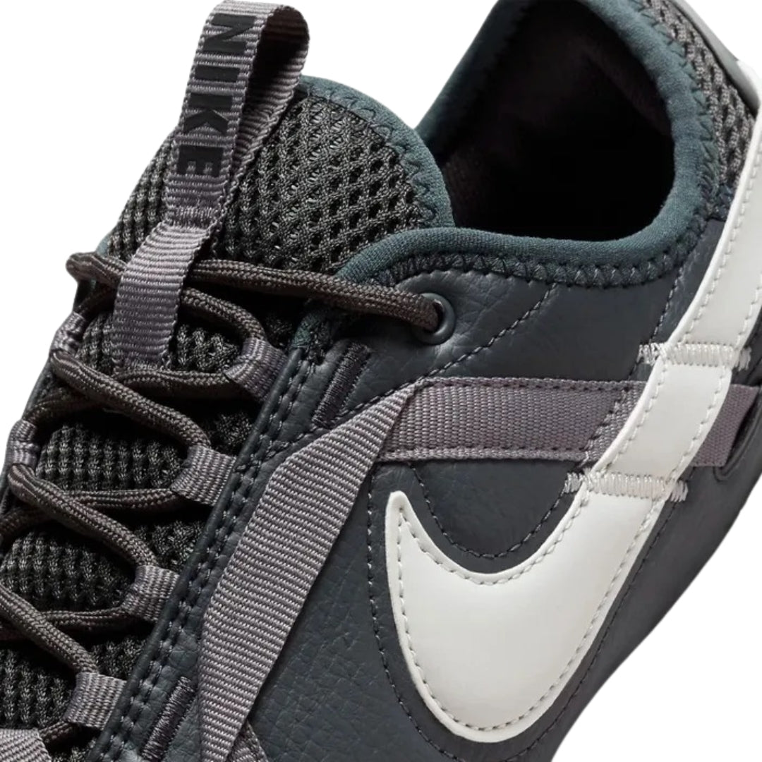 NIKE DD9682 001 Nike TC 7900 DARK GREY/WHITE TRAINER WOMENS UK 4.5