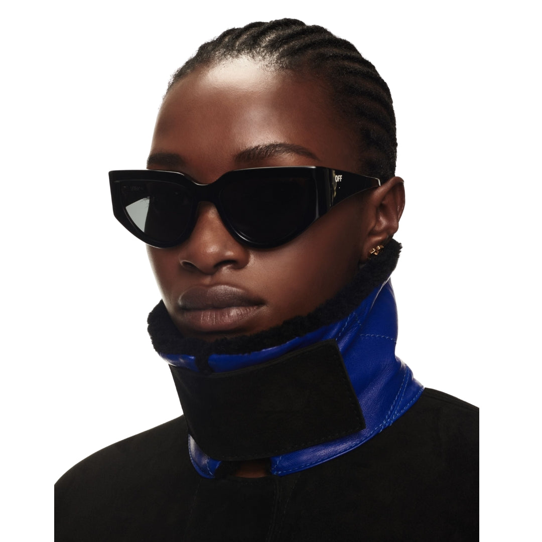 Off-White Round Shoulder Shearling Jacket IT38